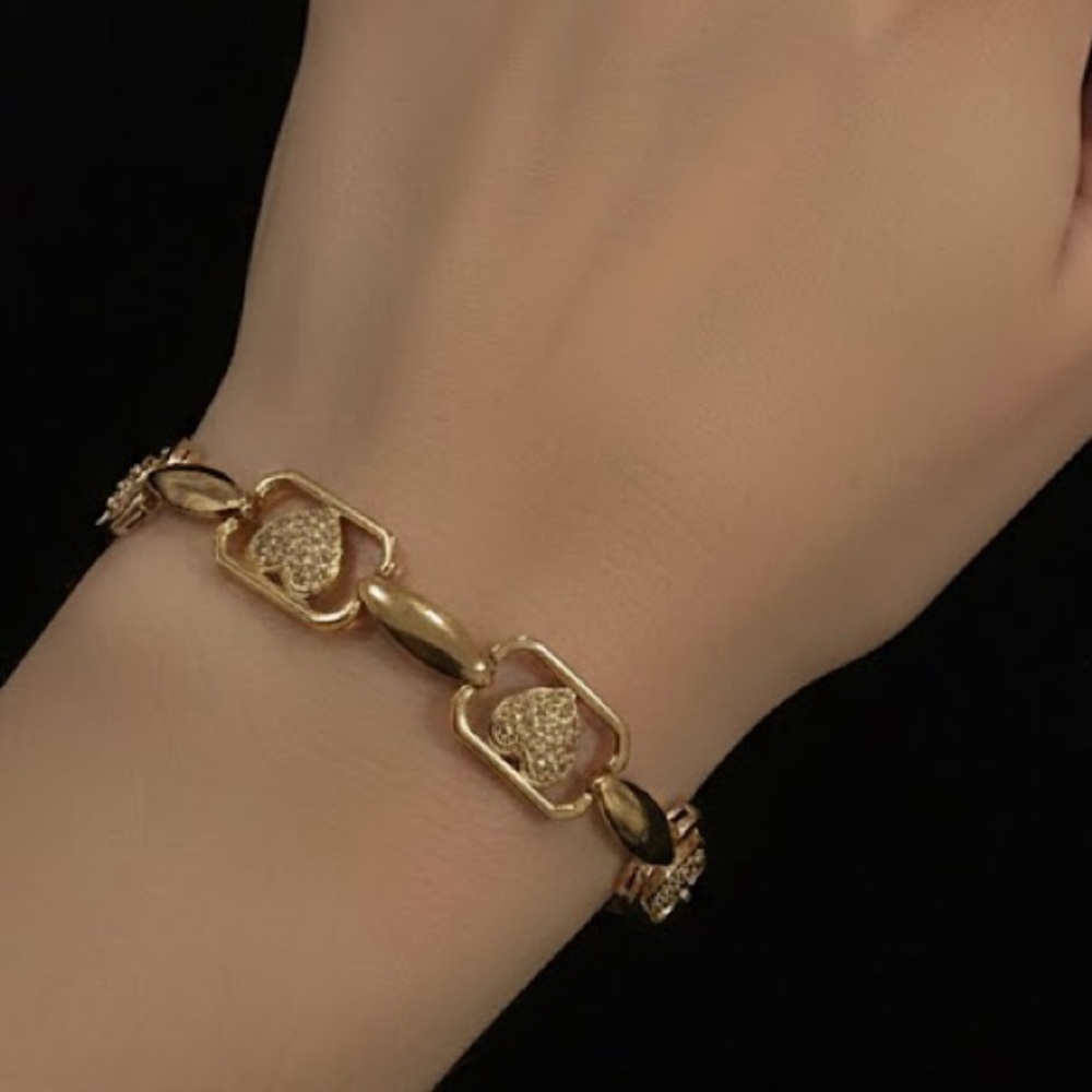 New 18k Gold Filled Heart Link Bracelet – 7”
